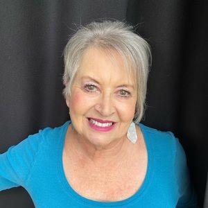 Meet your Posher, Deborah